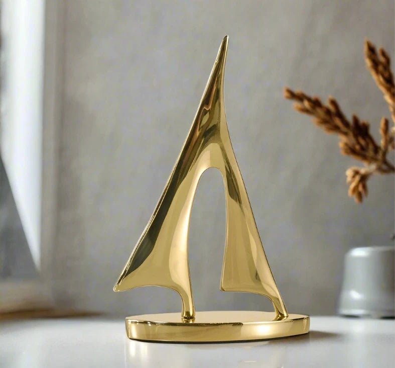 Load image into Gallery viewer, Sail Boat Sculpture - Modern Minimalist Desk Decoration - ESSMCO
